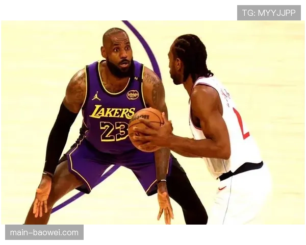 快船惜败湖人 泰伦卢关键时刻换下莱昂纳德决策成赛后讨论焦点